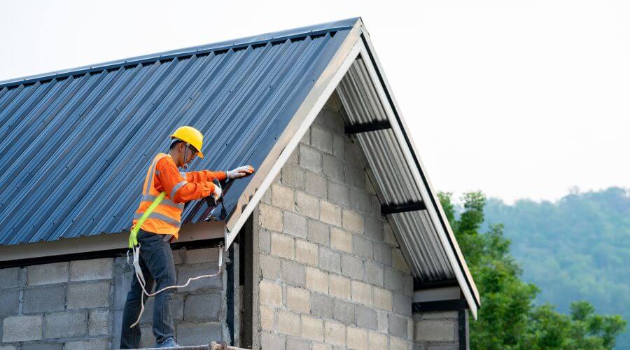 Expert top industrial roofings services in Wolf Creek, OR